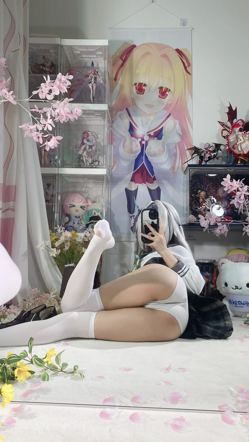 白栎Shirly - No.028 春日流萤 [130P,25V-7.23GB]01 tg@simisebaisi 【丝足阁】040.webp